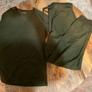 Mandala scrubs, small top, medium bottoms, never worn